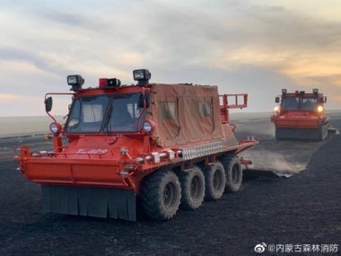 經草原戰超微蘑菇TV官方在线观看車撲打